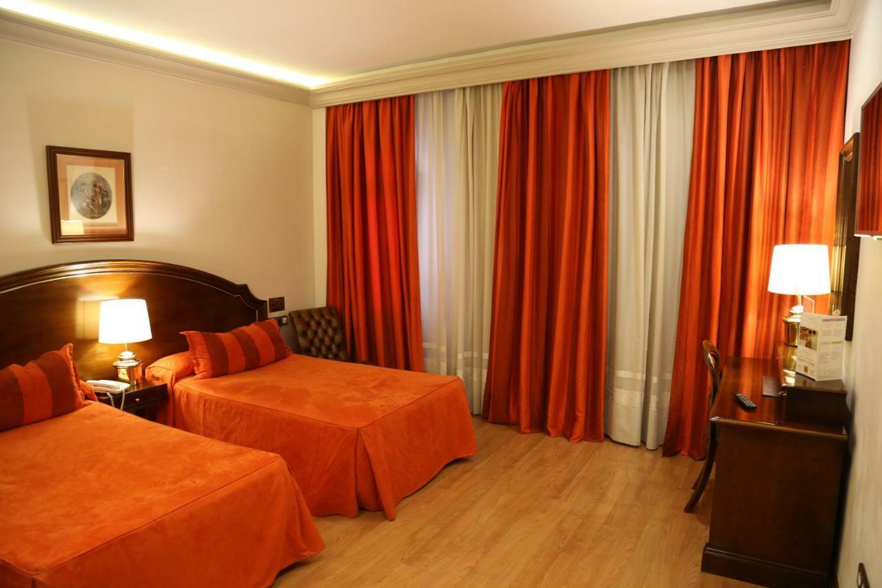 Princesa Ana Granada Exterior foto