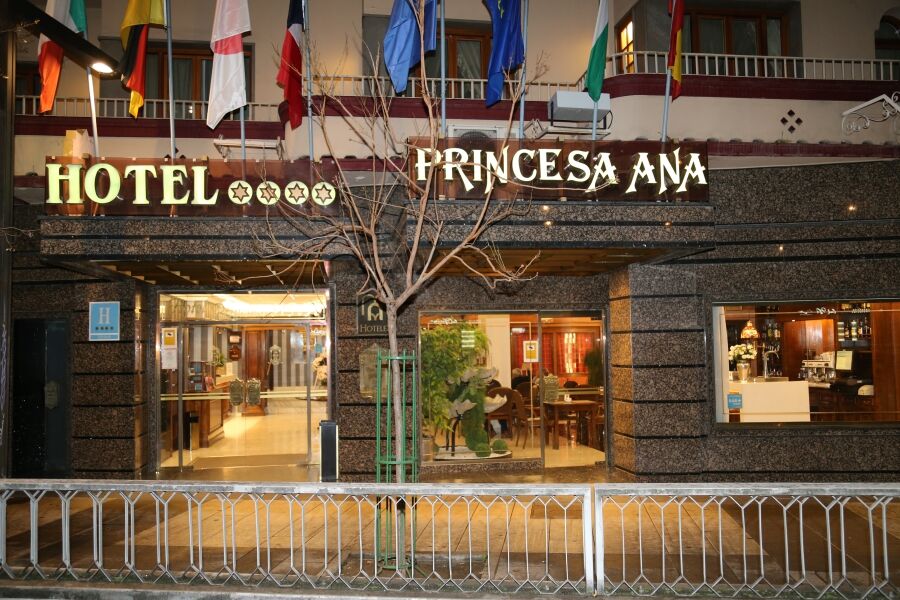 Princesa Ana Granada Exterior foto